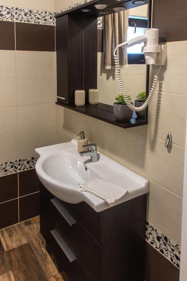 Nagyatád Hauptman Apartman מראה חיצוני תמונה